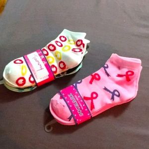 6 Brand New Pairs Of Socks Size 9-12